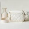 Modische Umhängetaschen für Damen Einfache PU-Leder-Schultertaschen Breiter Riemen Kleine quadratische Tasche Trendige Rautenförmige Gitter-Handtaschen