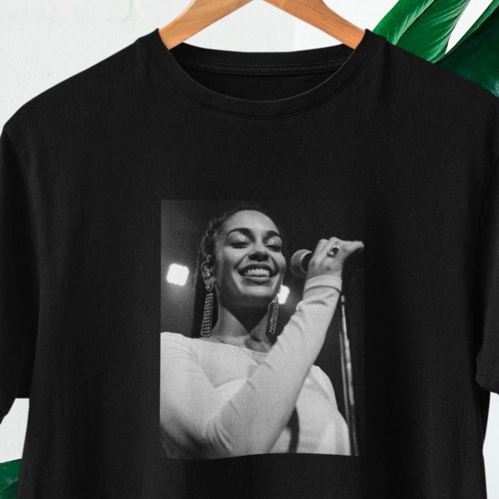 Jorja Smith Photo T-shirt Jorja Smith Fans Top Jorja Smith Falling or Flying Unisex T-Shirt XXXXL