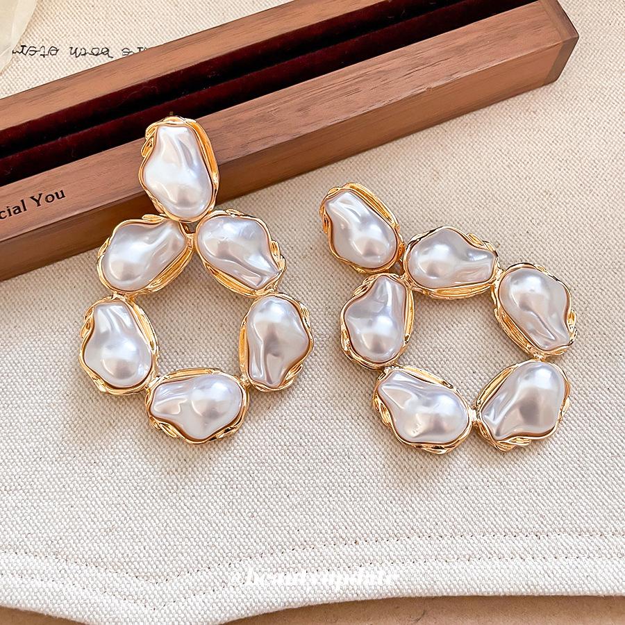 Silbernadel Retro Perlen Geometrische Ohrstecker - Übertriebene High-End Mode für Damen