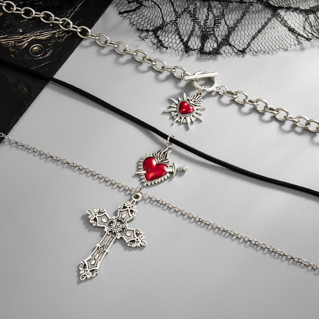 Gothic Diablo Red Love Dagger Star Necklace, Halloween Skull Frame Stacked Necklace