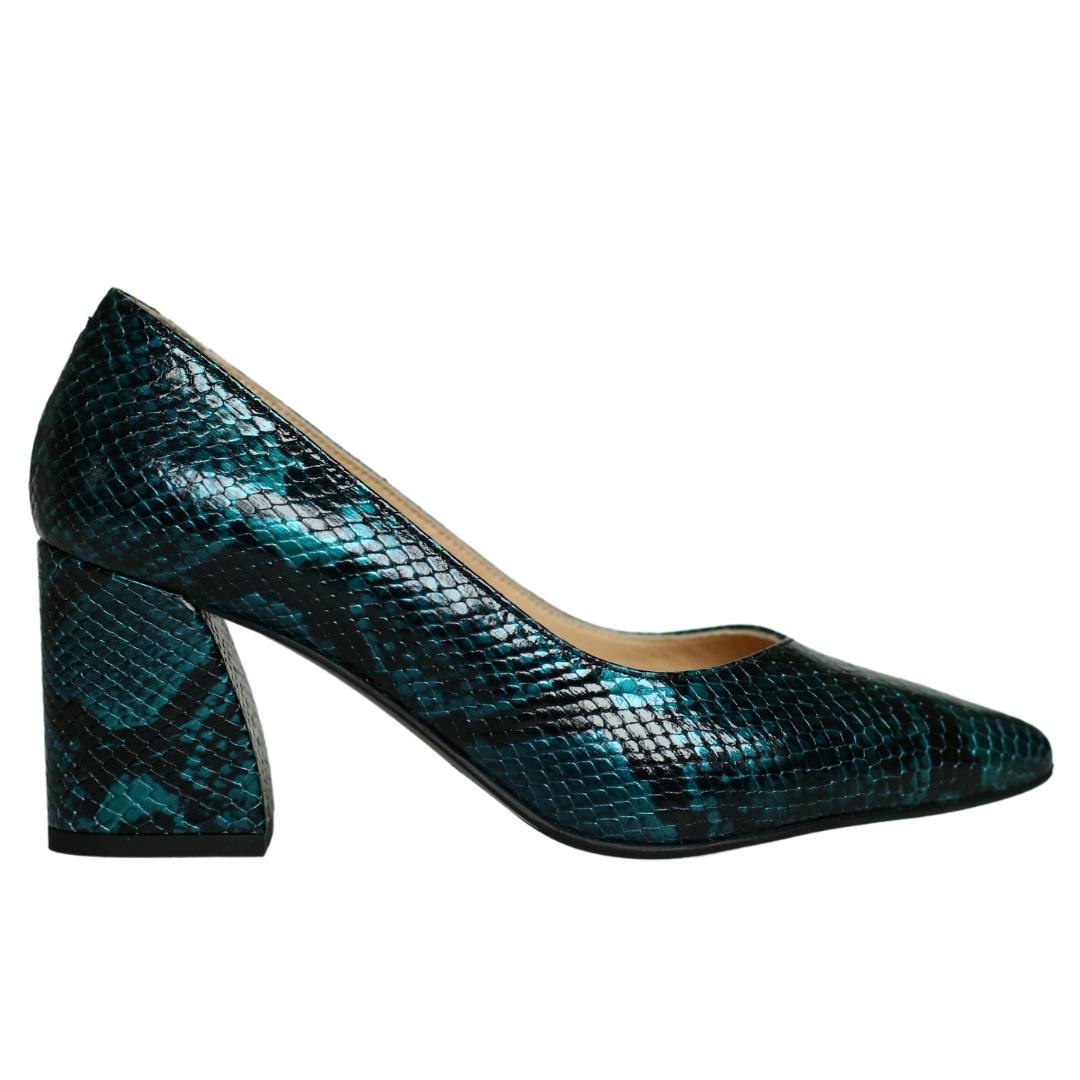 

Женские классические туфли на каблуке из натуральной кожи 35