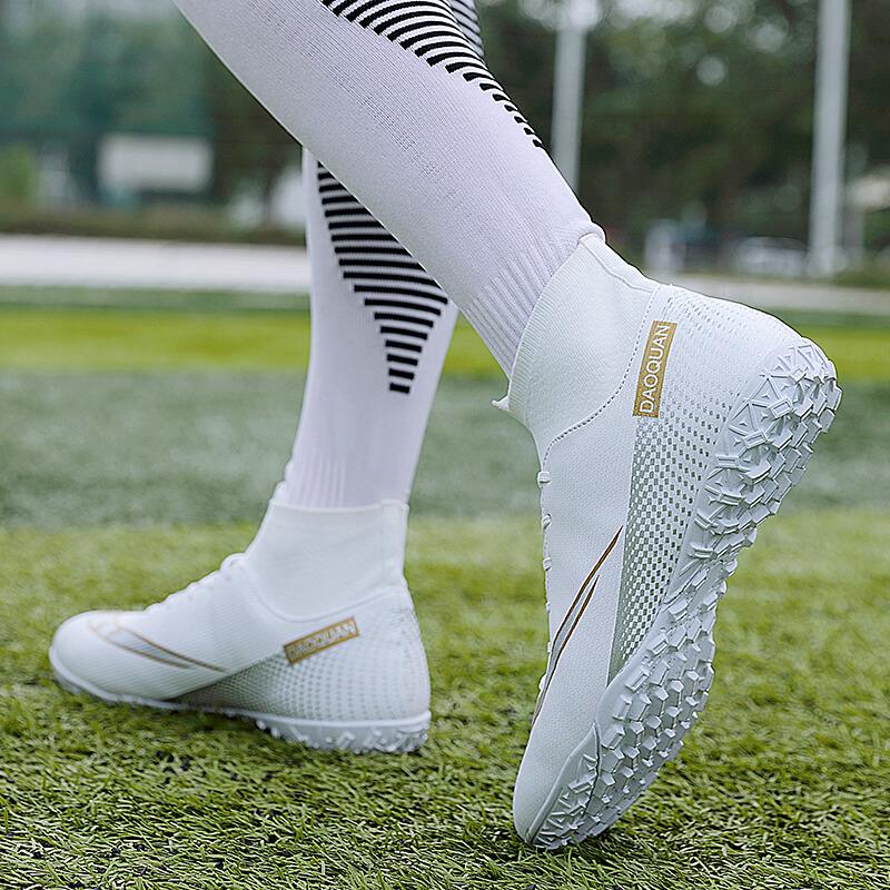 Men's and Women's Non-Slip Outdoor Soccer Cleats with Long Spikes for Turf Training