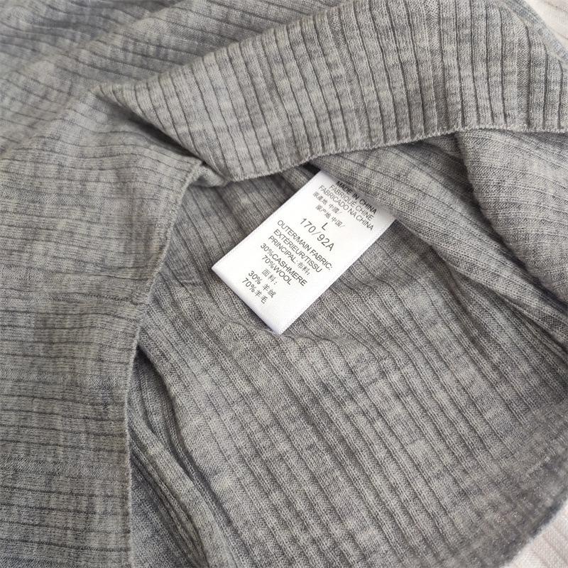 Sleek V-Neck Slim-Fit Wool Cashmere Knitwear - Comfortable, Stretchy, and Flattering Long-Sleeved Top for Women