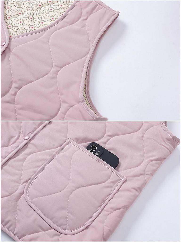 Women's Thickened Cape Vest for Autumn/Winter 2025 - Stylish and Warm for Middle-Aged and Elderly