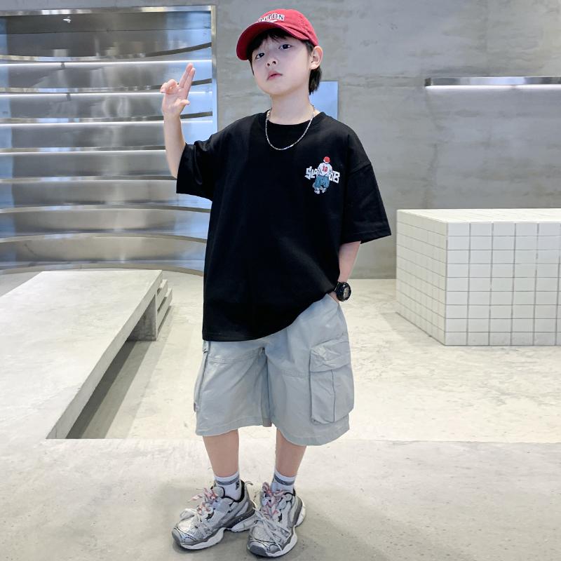 Boys' set summer new 2026 children's short sleeved t-shirt thin casual pants fashion two-piece set