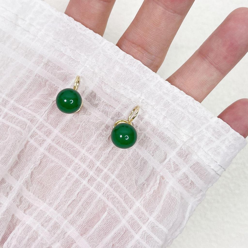 Vintage French Pearl No-Pierce Earrings: Elegant Luxury Clip-ons for Women