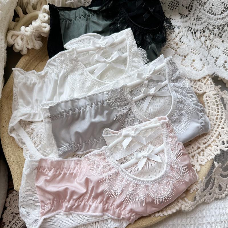 Sweet and Cute Briefs Front Cutout Careful Machine Ice Silk Underwear Lace Low-rise Women's Panties