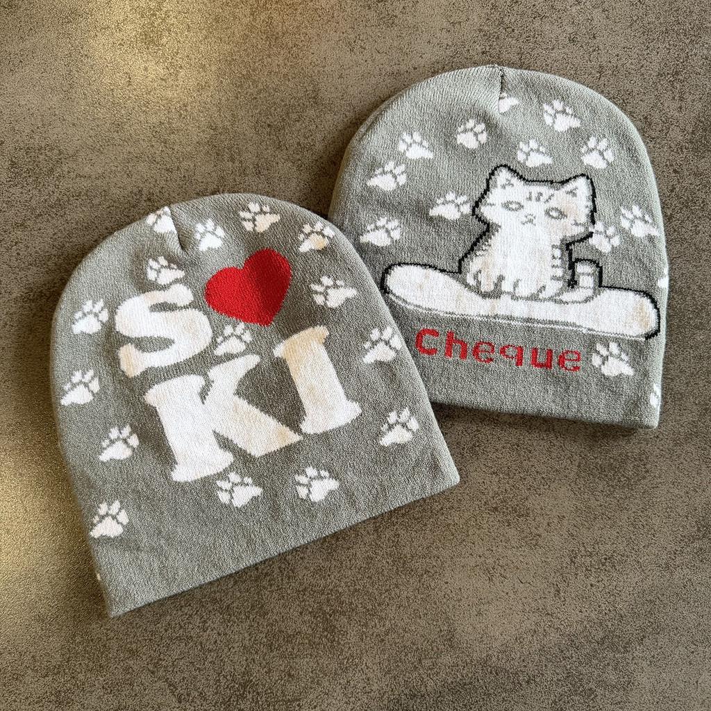 Acrylic Knit Hat With Cat And Letter Jacquard Design For Women Men In Autumn And Winter