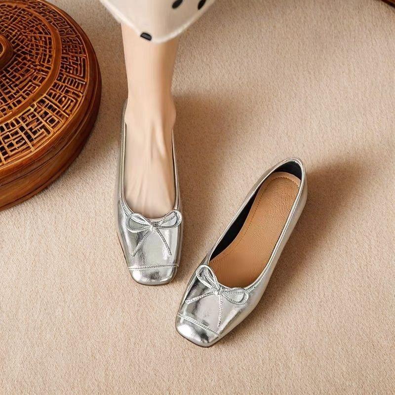 Spring and Autumn New Square Head Light Mouth Wide Foot Bow Rubber Sole Large Size Versatile Doudou Silver Mary Jane Shoes