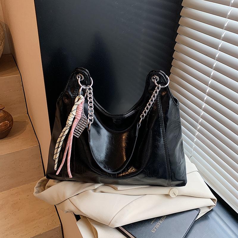 Large capacity bag women's 2025 new fashion versatile portable shoulder bag chain tote bag