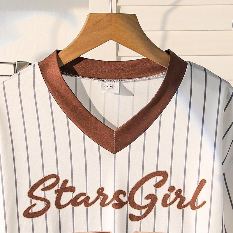 Girls' Fashion Set 2025 Summer Children's Retro Loose V-neck Striped Short-sleeved Top and Trousers Set