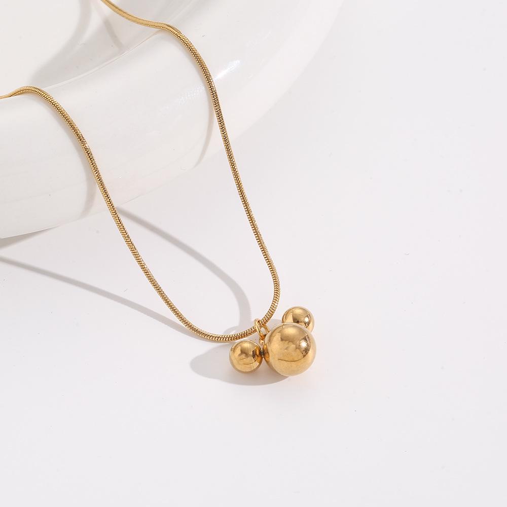 Elegant 18K Plated Titanium Steel Cross Necklace for Women - Light Luxury Clavicle Chain That Resists Fading