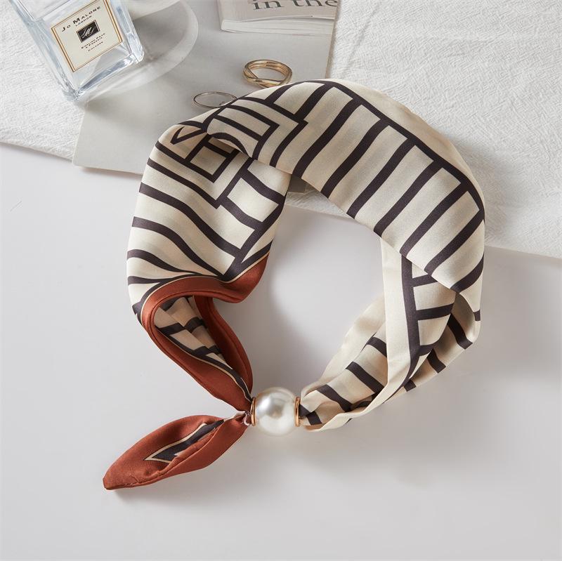 Französischer Luxus-Frühlings-Sommer-Quadrat-Schal mit magnetischem Perlenverschluss - Eleganter Damen-Halsketten-Schal