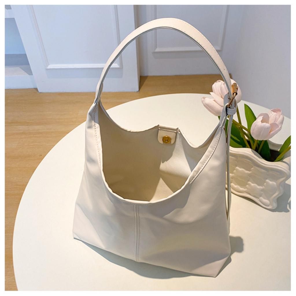 Vintage Women's Handbag with Shoulder Strap Design, Suitable for Dates, Parties, Shopping, and Travel