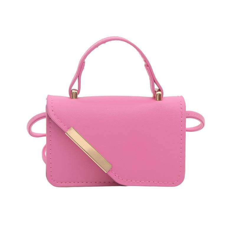 This year's popular niche design shoulder messenger bag 2025 summer new fashion simple temperament small square bag foreign style