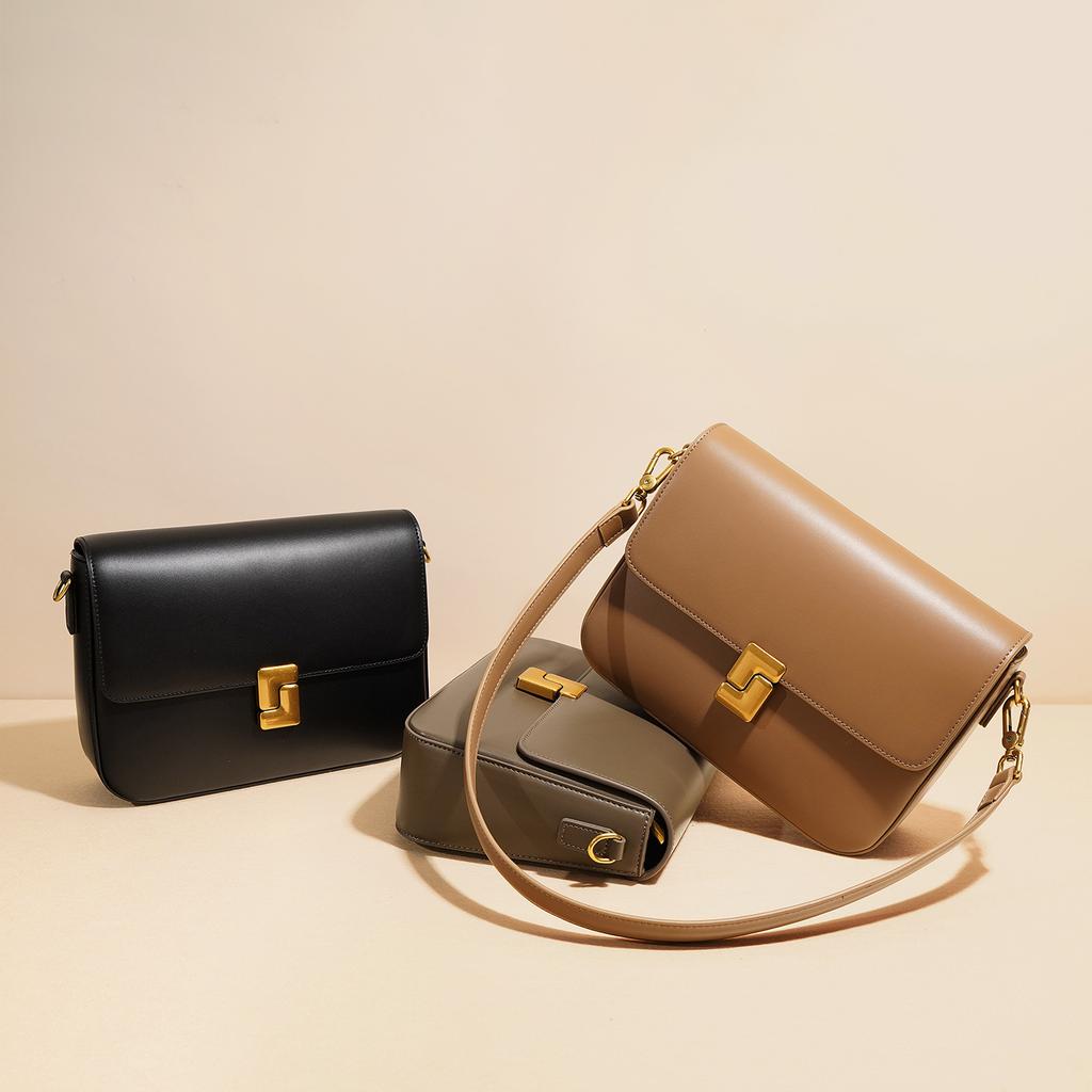 The Flip-top Small Square Bag Is A Simple and Versatile Leather Single-shoulder Crossbody Bag for Spring and Summer Commuting