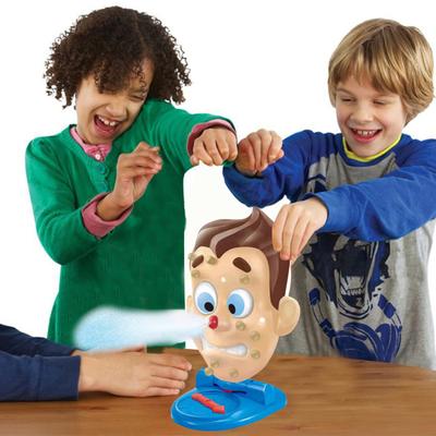 Giocattolo per far scoppiare i brufoli del viso umano con rotella puntatrice Giocattolo per far scoppiare i brufoli con spruzzo d'acqua Giocattolo antistress per bambini e adulti Gioco da tavolo per feste in famiglia Scherzo Prop