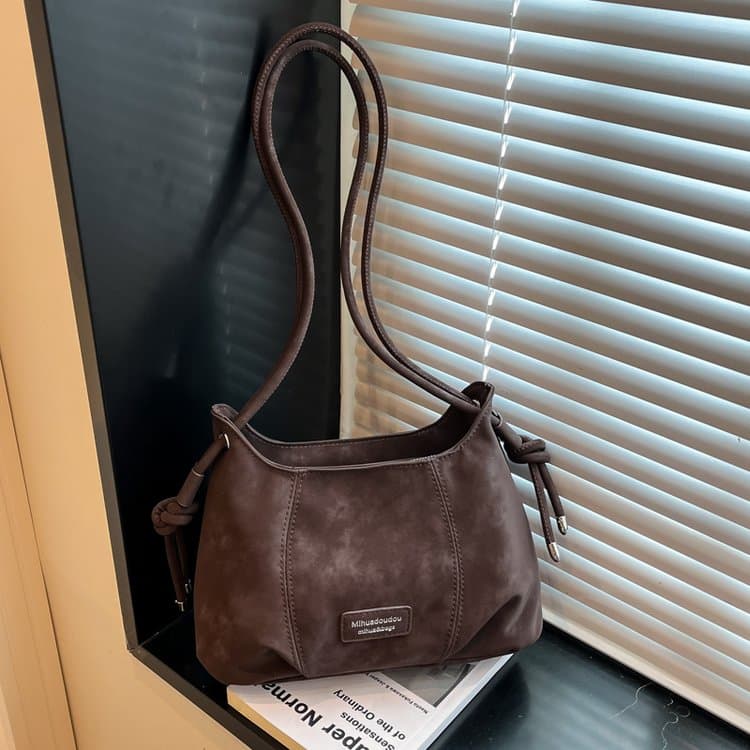 

Retro style commuter shoulder crossbody armpit bag