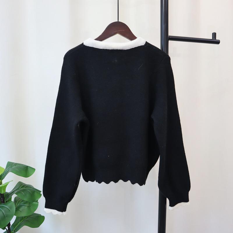 Autumn and Winter New Temperament Sweater Jacket Design Sense Silk Scarf Celebrity Loose Knitted Cardigan Women
