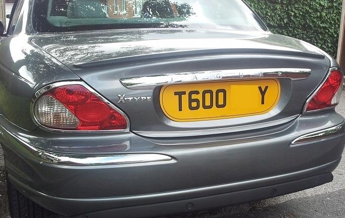 Jaguar X-Type - Chrome Tailgate Trim