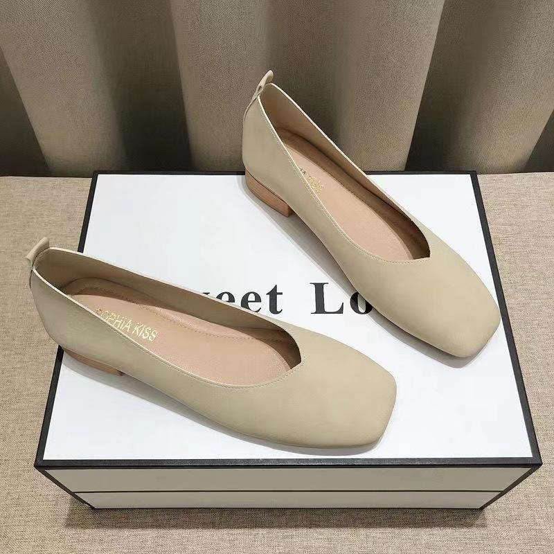 Hong Kong Magpie King Cashmere Soft Surface Shallow Mouth Square Head Square Mouth Casual Niche French Women's Shoes Low Heel Women's Single Shoes La