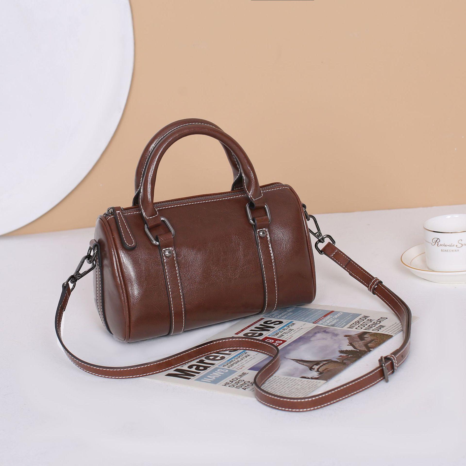 

Модная наплечная сумка кроссбоди практичная большой вместимости темно-коричневого