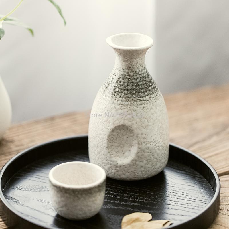 Japanese Style Sake Ceramic Wine Set Sake White Wine Jug small Cellar Home Jug Water Cup Set Drinkware