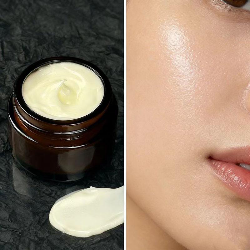 Anti-Wrinkle Firming Cream with Vitamin A Retinol & Collagen for Brightening, Moisturizing, and Lifting Skin Tone.