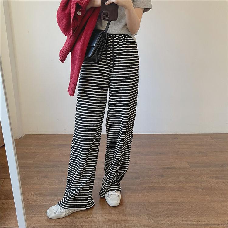 Black and White Striped Wide-leg Pants Women's High Waist Drape Walking Pants Loose and Thin Casual Towel Pants High Elastic and Comfortable