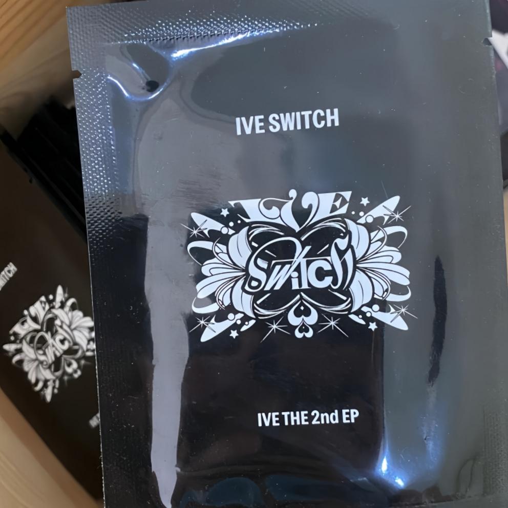 Ive Switch Minini Line Friends Photocard 1 Pack (3 Sheets) Unopened (Domestic Shipping)