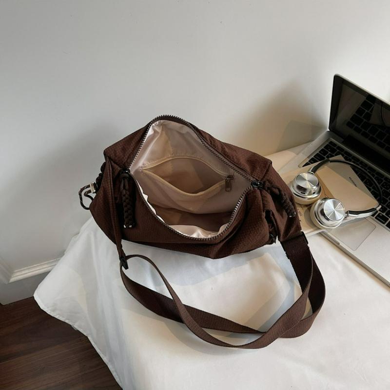 Neue strukturierte lässige und vielseitige Hobo-Tasche Leichte Umhängetasche für Pendler Minimalistisches Design Knittrige lässige Umhängetasche