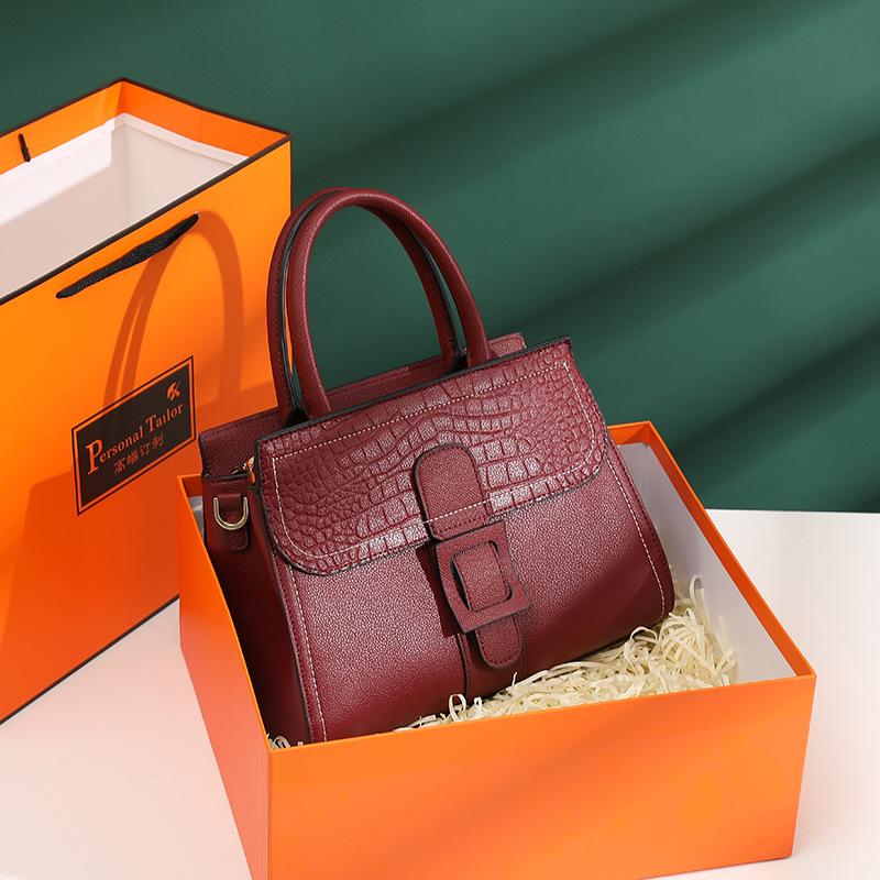 

Летняя Высокое качество Текстура Европейский и американский стиль Узор крокодила Блокировка цвета Универсальная женская сумка Сумка через плечо Сумка кроссбоди Сумка