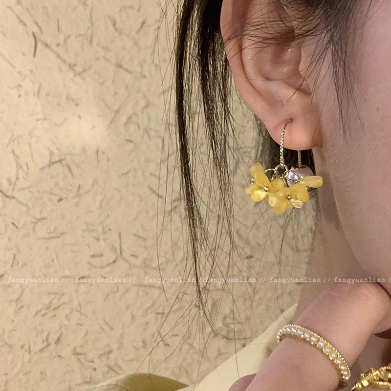 

Gui Manjuelong, super fairy osmanthus fringed pearl earrings women s light luxury niche high-end stud earrings temperament earrings