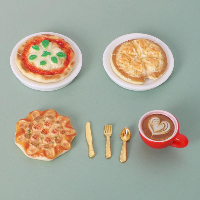7Pcs/Set Dollhouse Miniatures Cheese Pizza Tableware Mini Cutlery Knife Fork Spoon Set Diy Tableware Doll Accessories