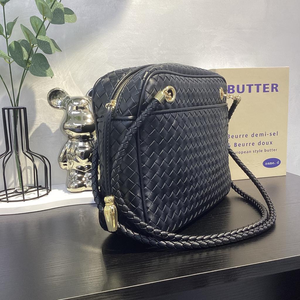 New Leather Woven Camera Bag Tofu Bag Niche Retro Boston Women's Bag Cross-border Fashion Shoulder Messenger Bag