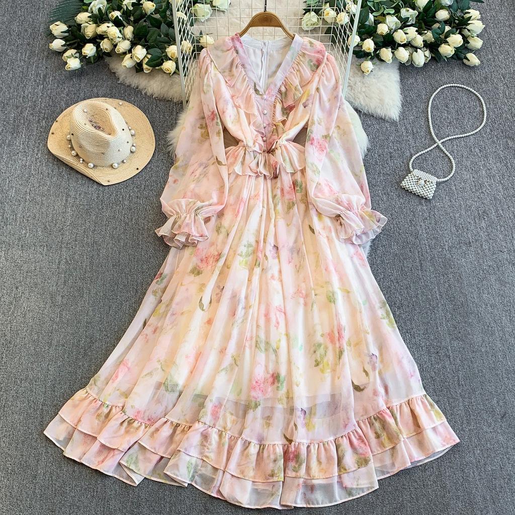 French niche gentle wind temperament V-neck dress women's autumn and winter design waist thin big swing ruffle edge dress