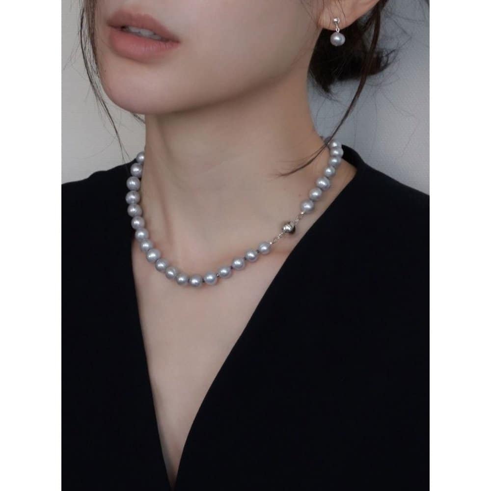 Grey Pearl Sapphire Necklace