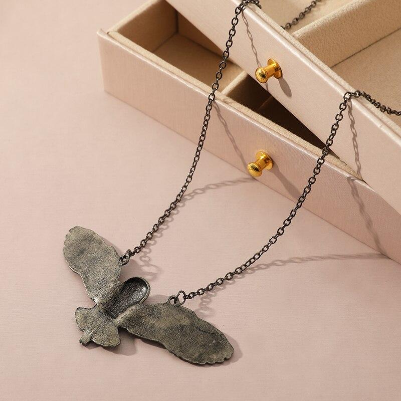 1pcs Vintage Necklace For Men And Women Creative Owl Pendant Wings Flying Holiday Jewelry