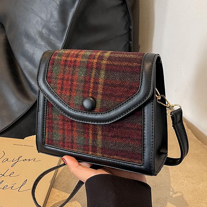 

Высококачественная нишевая женская сумка 2024 года, новая сумка-мессенджер для женщин, универсальная маленькая сумка на одно плечо ins foreign красный