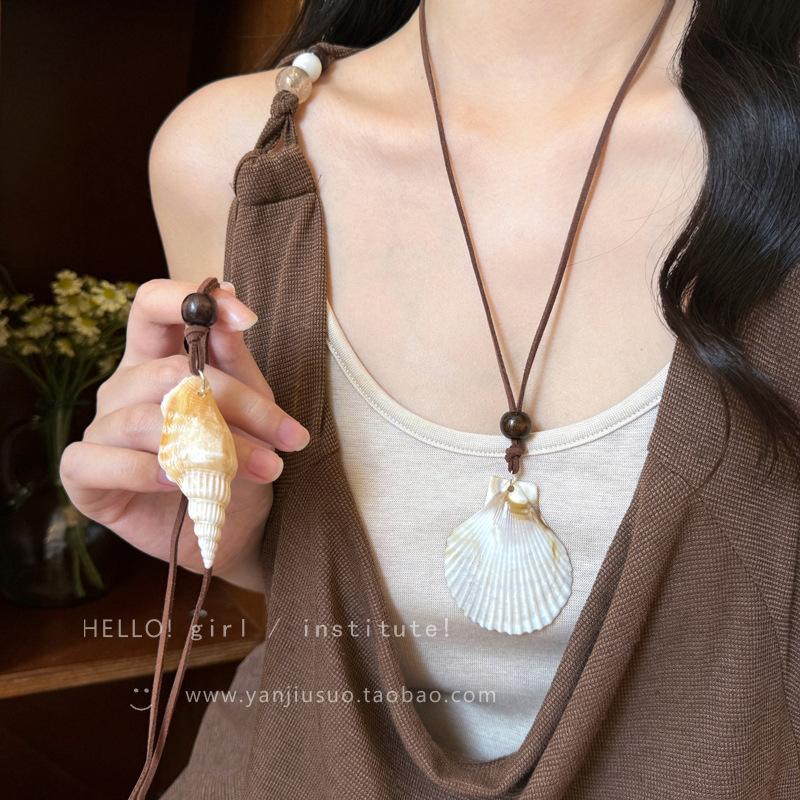 New Chinese Retro Popular Ethnic Style Necklace Women's Versatile Niche Long Sweater Chain High-end Simple Accessories
