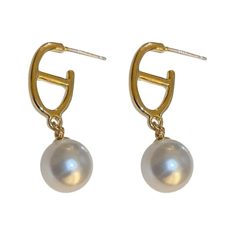 Silver Needle Pearl Geometric Fringed Earrings French Design High-end Stud Earrings Light Luxury Xiaohongshu Same Earrings