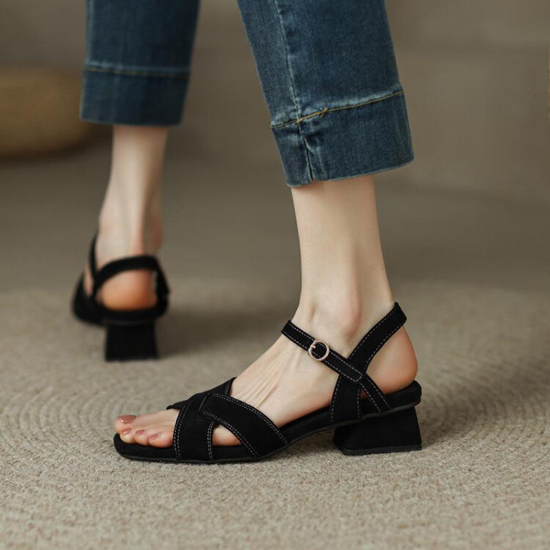 Summer Medium Heel Casual Sandals Women's Head Buckle Rubber Sole Square Heel New Comfortable Large Size Suede Women's Sandals