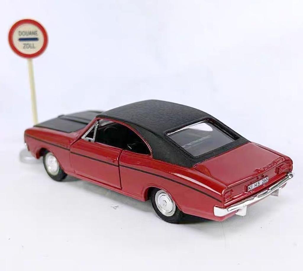 DINKY TOYS 1:43 OPEL COMMODORE Alloy Car Diecasts & Toy Vehicles Car Model Miniature Scale Model Car For Children