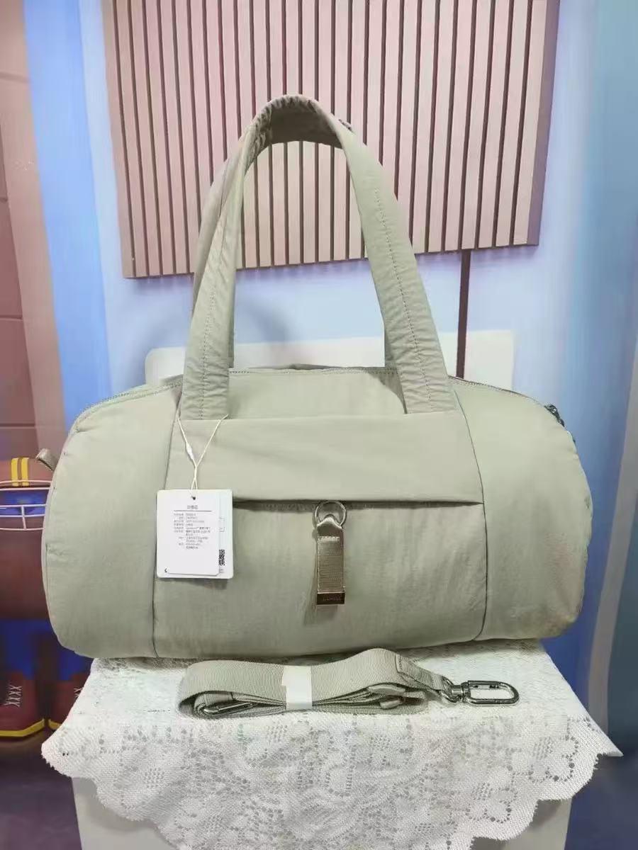 

Lu s 16L Lightweight Waterproof Travel Backpack for Commuting and Outdoor Sports 16 inches Лляний