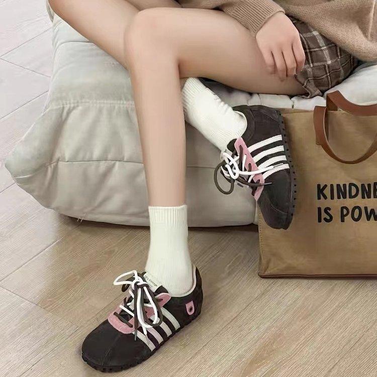 

Retro matte leather flat-soled German training shoes 2024 autumn and winter new pair of shoelaces fashion casual shoes soft-soled sports shoes women 40