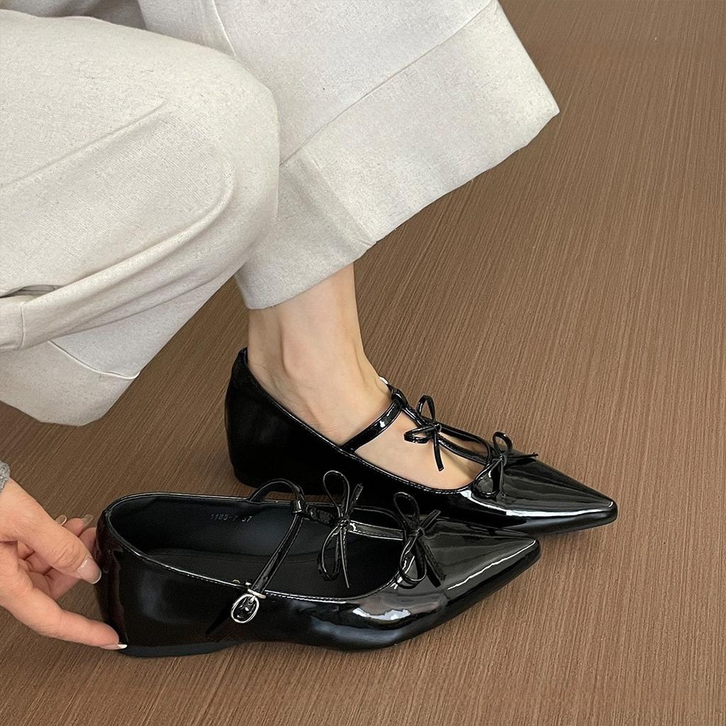 Inner Height Increase Patent Leather Pointed Mary Jane Shoes Women's Shoes Spring 2025 New Shallow Bow French Small Single Shoes