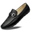 The first layer of cowhide is one pedal, lazy beanie shoes, men's British casual leather shoes, breathable business large size shoes are comfortable
