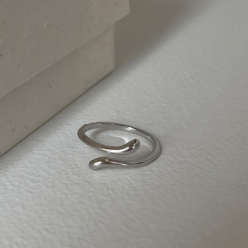 Sophisticated Heart Shaped Ring For Women Adjustable And Trendy Silver Plated Fashion Jewelry