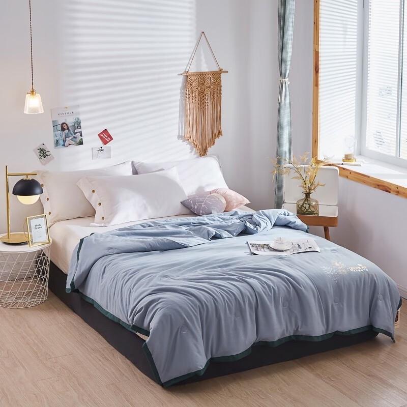 IDONNA Herbal Antibacterial Summer Cooling Quilt