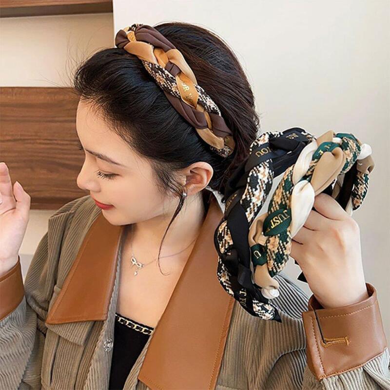 Women s Luxury Twist Strap Hairband A23109_Brown